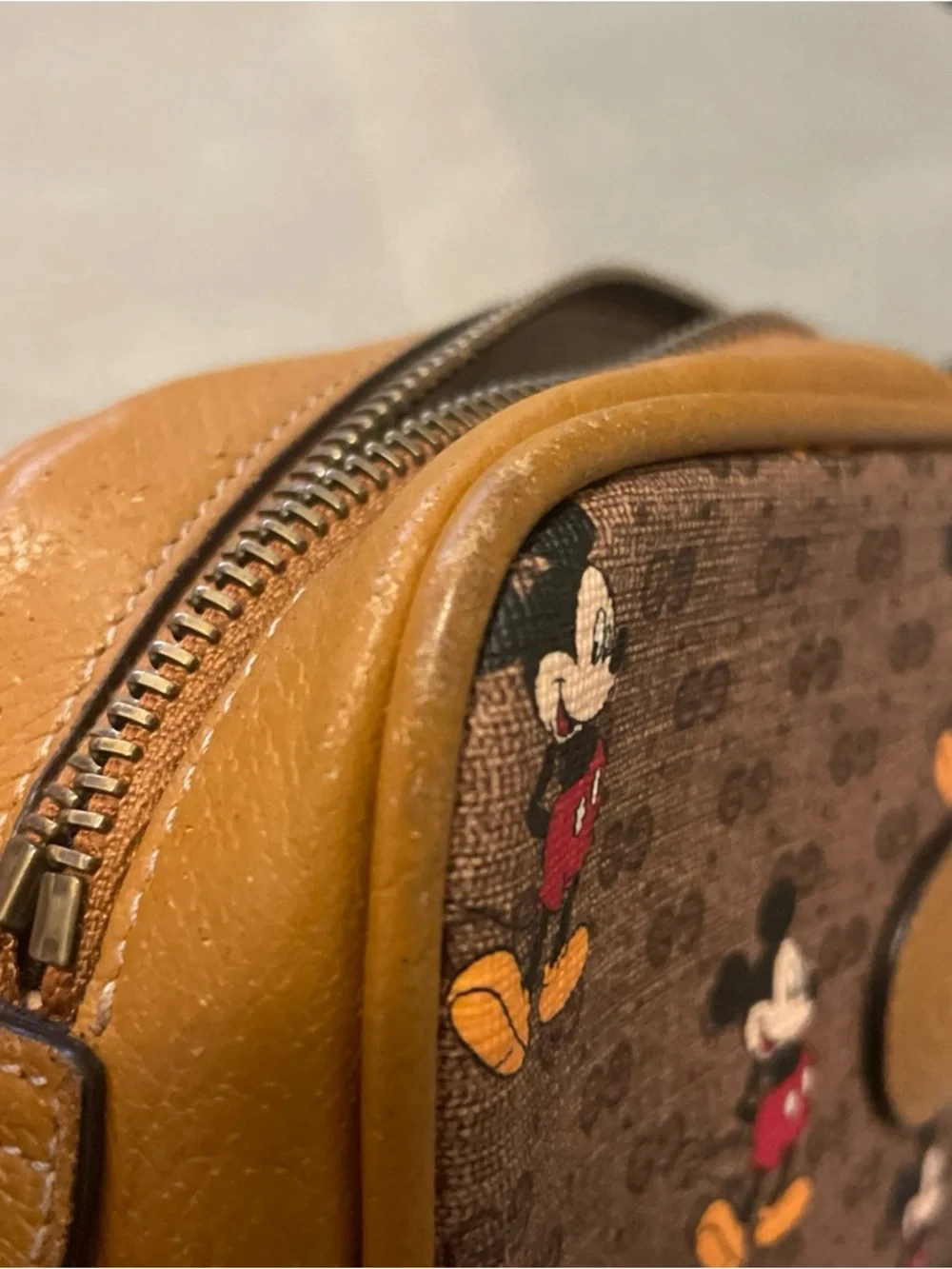 Gucci X Disney Mickey Mouse Crossbody Bag Authentic GG Coated Canvas Preowned - Picture 6 of 11
